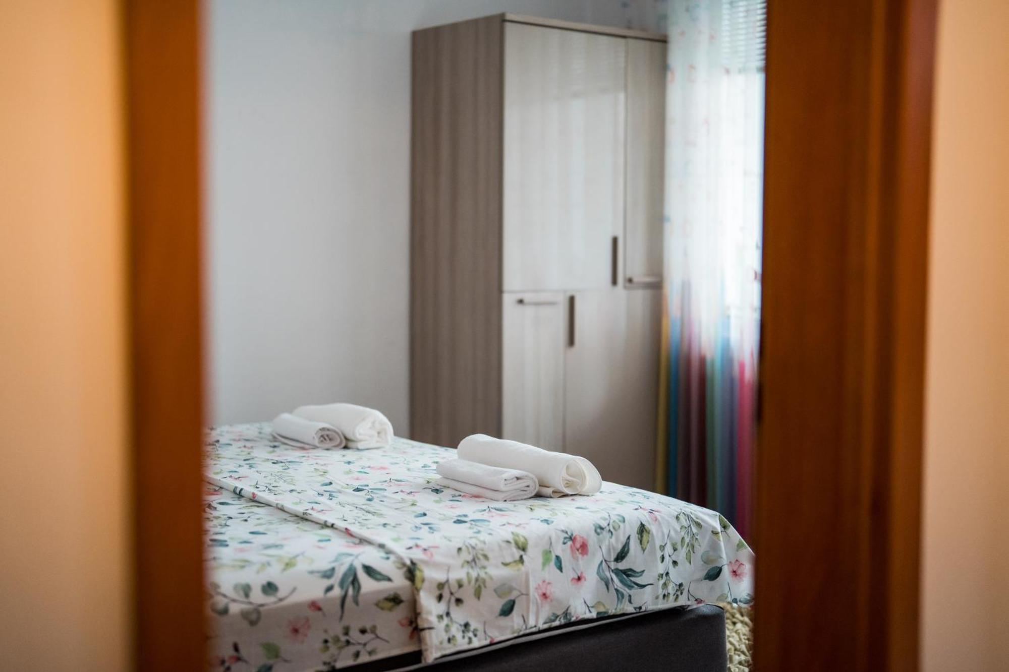 Black Sea Top Centre Apartments Varna Exterior foto