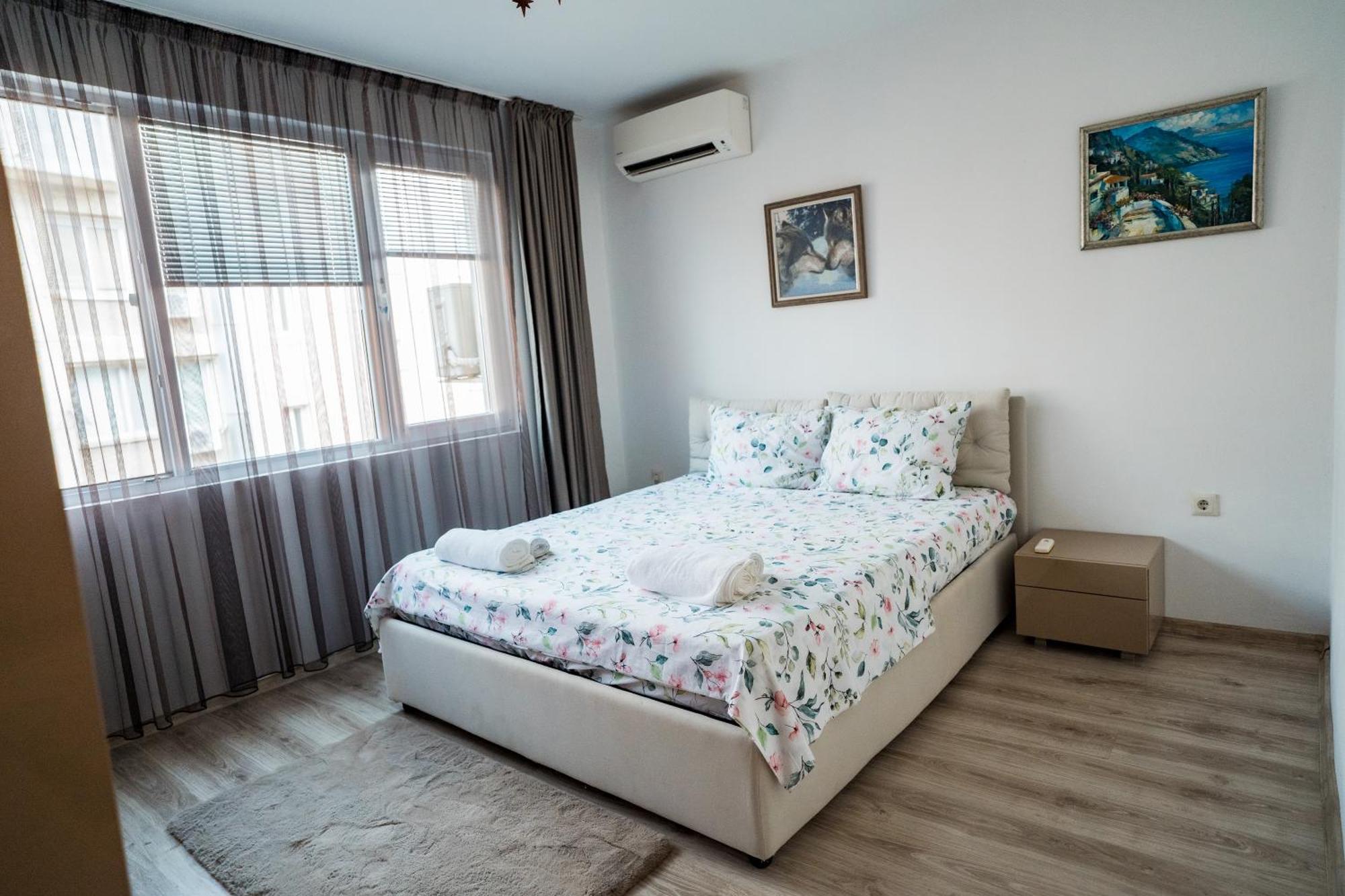 Black Sea Top Centre Apartments Varna Exterior foto